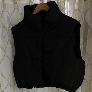 Jr. XL Black Puffer Vest